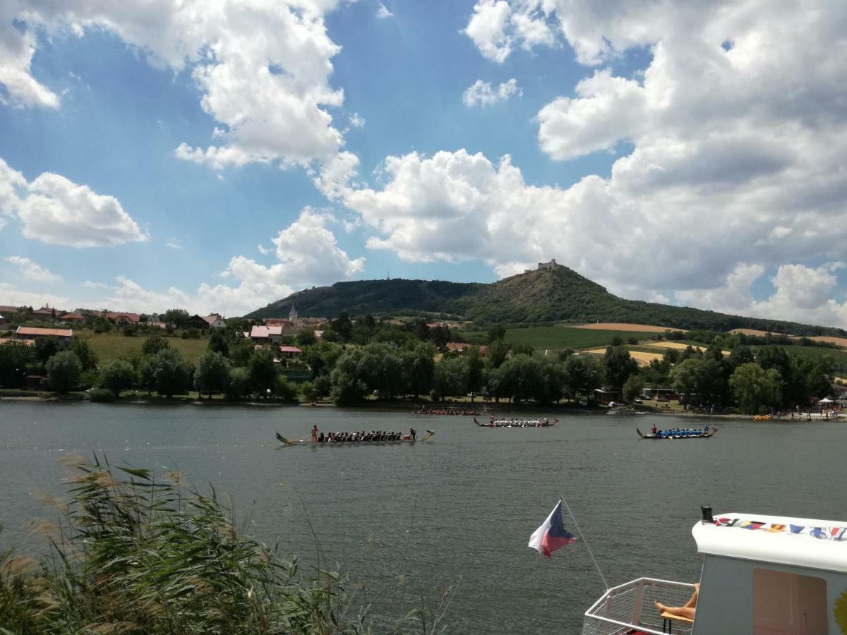 Penzion Nad Jezerem Pavlov Exterior photo